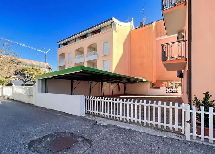 In 45657 Apartment *